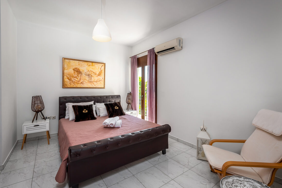 ARTEMIS ROOM